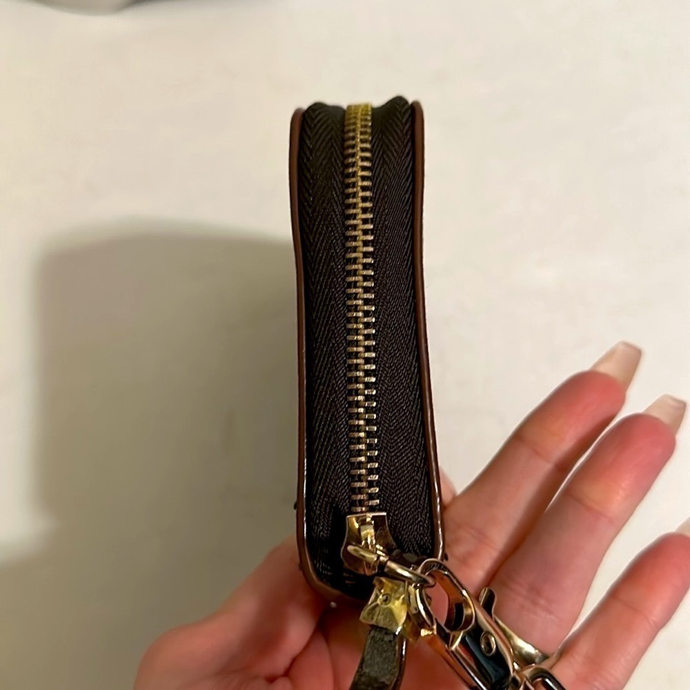 Stella & Dot The Chelsea Zip Zebra Printed Faux Leather Wallet/ WRISTLET - Picture 7 of 13